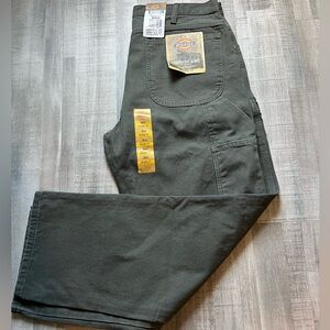Dickies Carpenter jeans.